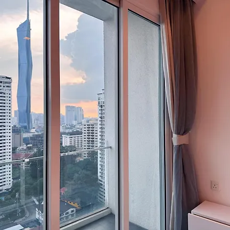 Lux Suites Kl City Pavilion Bukit Bintang With Infinity Pool